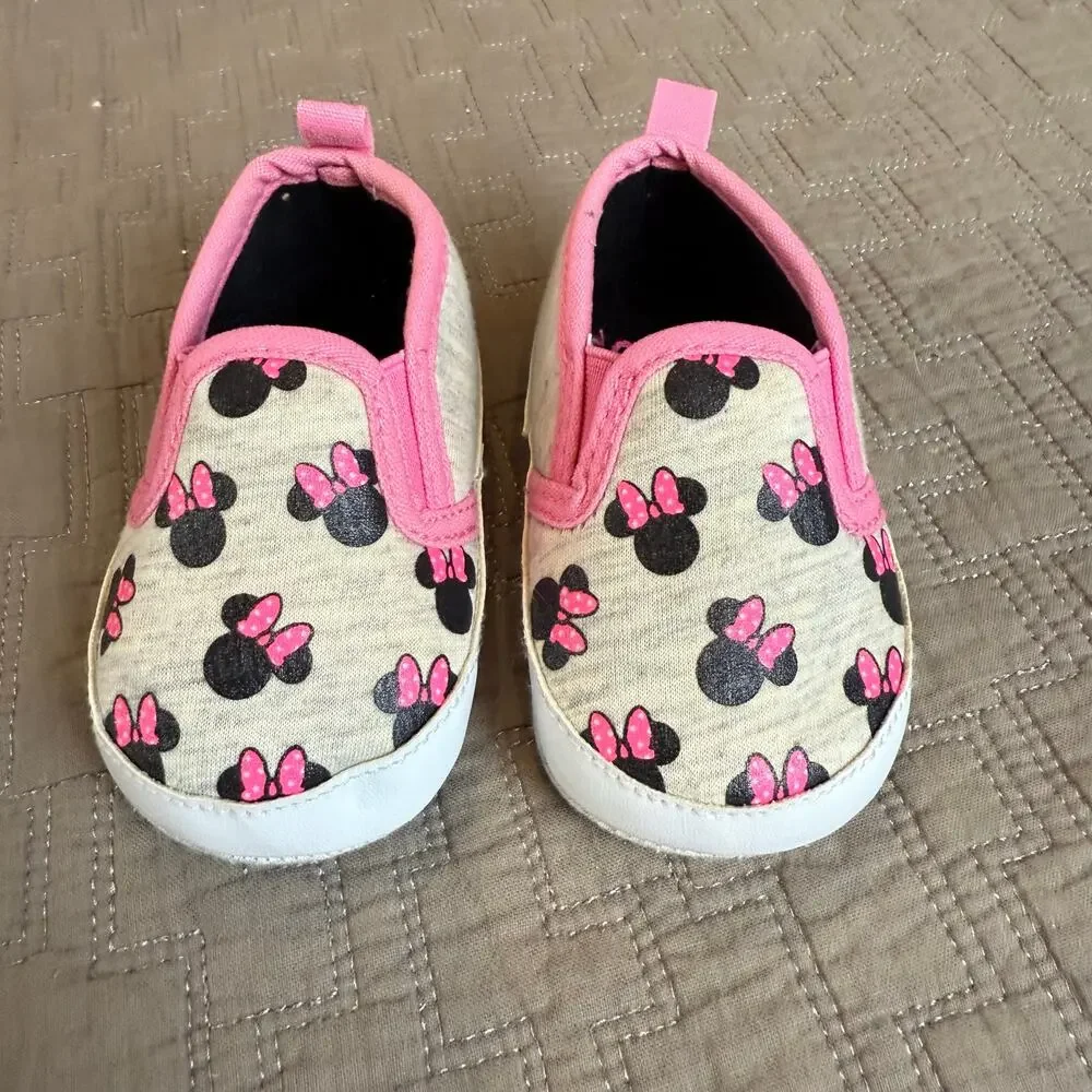 Minnie Mouse Slippers Shoes Sneakers Soft Sole 6-9 Months Baby Girl Disney
